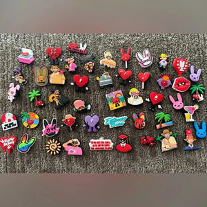 48 BAD BUNNY CROC CHARM SET